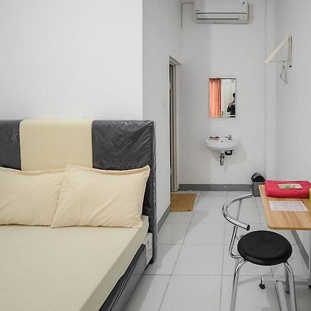 Shekinah Homestay & Cafe Waikabubak Mitra Reddoorz Extérieur photo